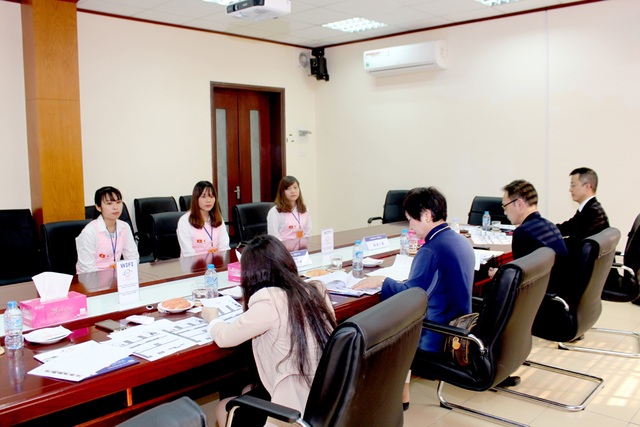 Tuyển sinh 2017: Dược - Điều dưỡng vẫn là “ngành hot” - 3 Sinh viên Cao đẳng Y Dược ASEAN tại buổi phỏng vấn đi làm Điều dưỡng tại Nhật Bản.