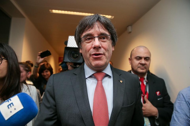 Phe ly khai giành chiến thắng trong bầu cử ở Catalonia - 1
Cựu Thủ hiến Catalonia Carles Puigdemont (Ảnh: Reuters)