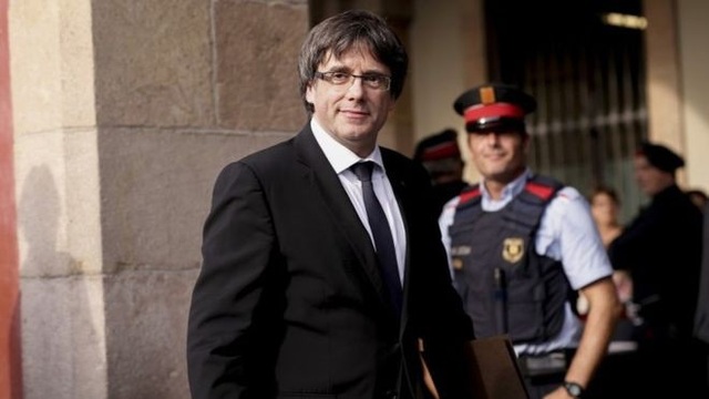 Thủ hiến Catalonia bị phế truất muốn thỏa thuận với Tây Ban Nha - 1 Thủ hiến Catalonia bị phế truất Carles Puigdemont (Ảnh: AFP)