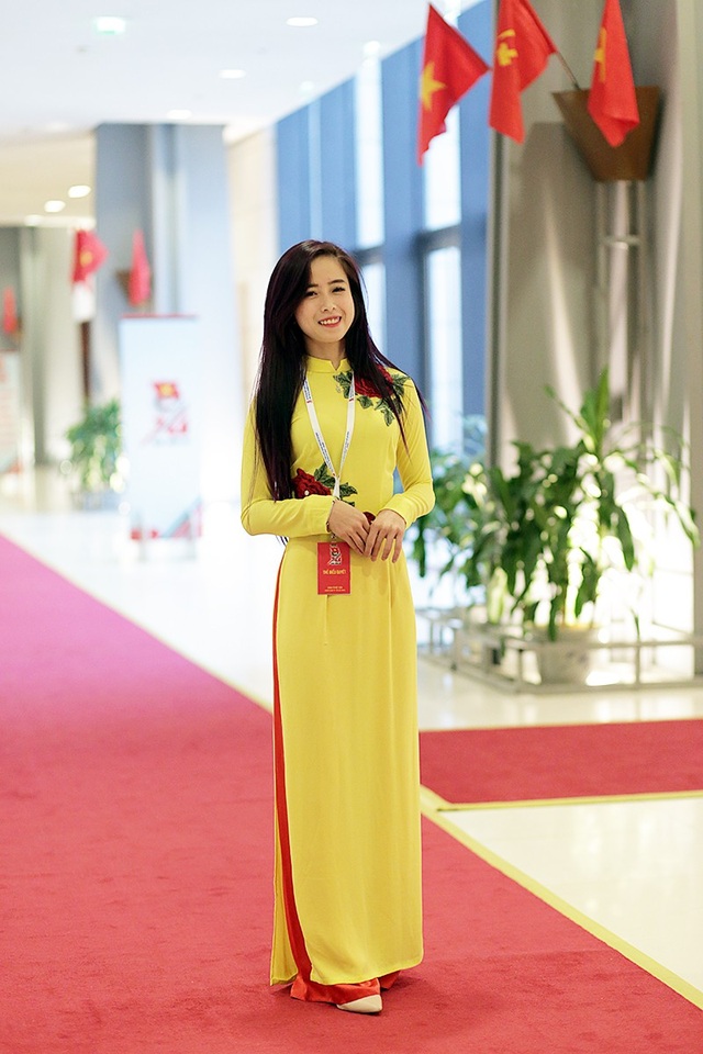 "Hot girl làng võ" Châu Tuyết Vân "xinh như hoa" tại ĐH Đoàn toàn quốc - 2 "Hot girl làng võ" Châu Tuyết Vân "xinh như hoa" tại ĐH Đoàn toàn quốc - 2