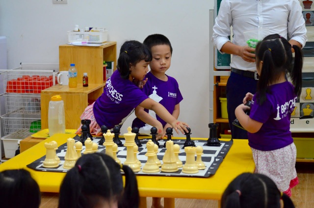 Nhiều trường học mầm non đưa chương trình Cờ Vua vào giảng dạy - 2
Cờ Vua là môn học hiểu