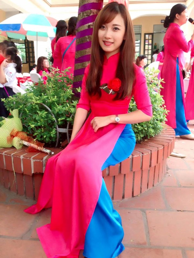 Cô giáo 9x bất ngờ nổi tiếng từ bức ảnh phụ huynh chụp - 3 Cô giáo Bùi Thuý Ngân