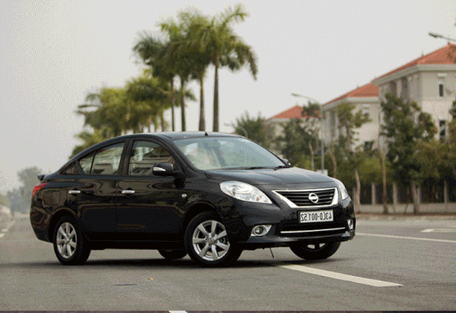 Nghi ngờ mua phải taxi “lên đời”, khách hàng đòi trả lại xe - 2
Việc sơn phủ màu khác lên một chiếc xe để bán cho khách hàng là điều không lạ tại thị trường Việt Nam và cả trên thế giới, khi mà nhu cầu về màu sắc của người tiêu dùng là khác nhau. Mặc dù vậy, việc sơn lại toàn bộ xe (bao gồm cả bên trong khoang động cơ, gầm...) phải được thực hiện theo đầy đủ các tiêu chuẩn của nhà sản xuất.