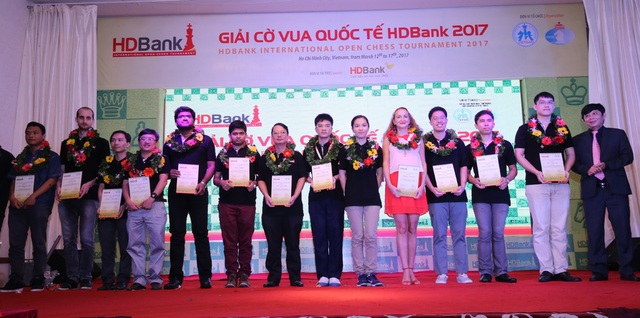 Giải cờ vua quốc tế HDBank: 7 năm chặng đường nâng bước tài năng Việt - 3 Giải cờ vua quốc tế HDBank 2017 thành công lớn, tiếp tục đưa hình ảnh Việt Nam lan toả ra thế giới