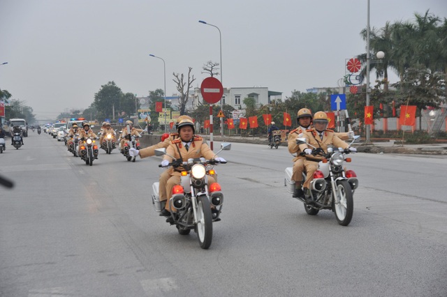 Cảnh sát giao thông bắt đầu xử lý vi phạm cao điểm Tết - 1 Cục CSGT ra quân đảm bảo ATGT cao điểm Tết