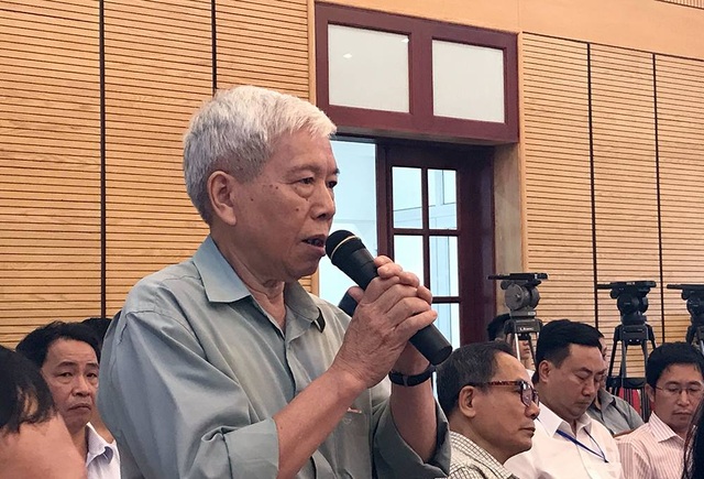 Tổng Bí thư: Chưa thời kỳ nào xử lý một loạt cán bộ cấp cao như vừa rồi - 2
Cử tri Nguyễn Trường Kỳ liên hệ sự việc ở Đồng Tâm để nói về công tác dân vận