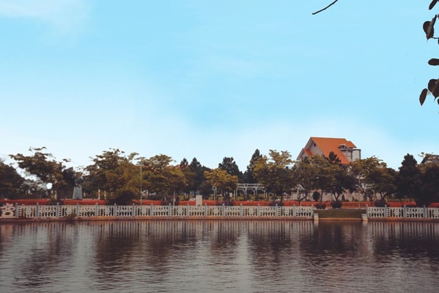 Có một Đà Lạt giữa lòng Hà Nội - 4 Ở The Phoenix Garden, con người có thể đón nhận sự tĩnh lặng giữa cuộc sống bộn bề và giũ bỏ hết mệt nhọc thường ngày rồi trở về với chính bản thân mình…