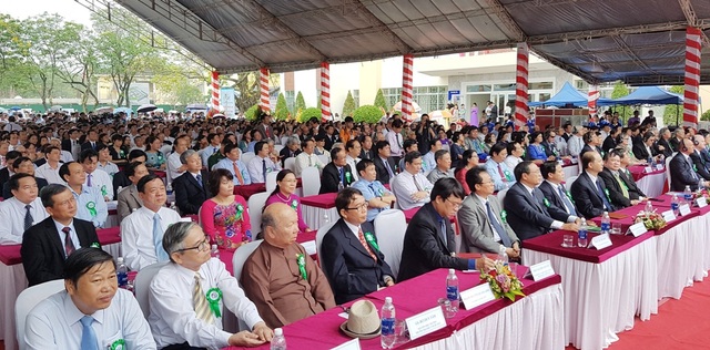 Trường Đại học Y Dược Huế nhận Huân chương Độc lập hạng Ba - 2 Nhiều đại biểu cấp cao tham dự lễ