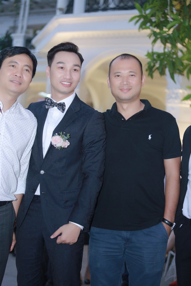 Toàn cảnh đám cưới xa hoa lần 2 của MC Thành Trung - 23 BTV Long Vũ cũng đến chúc mừng Thành Trung