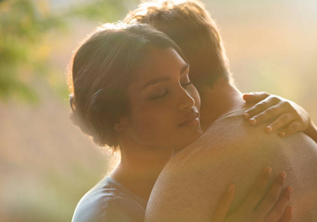 Đàn bà khi yêu: Quên đường đi, quên lối về vì những điều nhỏ nhặt - 1 Đàn bà khi yêu: Quên đường đi, quên lối về vì những điều nhỏ nhặt - 1