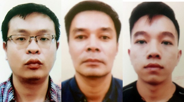 Hà Nội: Cán bộ hải quan "cá kiếm" 3 tỷ đồng nhờ đánh tráo ngà voi, sừng tê tang vật - 1 Từ trái sang: Hoàng, Cường và Diện.