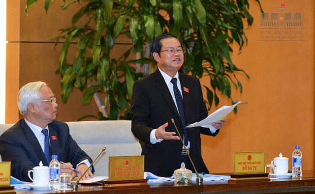 “Tam sơn tứ hải mà đại gia rừng, biển ít, đại ca lại rất nhiều” - 2
Phó Chủ tịch Quốc hội Đỗ Bá Tỵ phát biểu tại phiên thảo luận.
