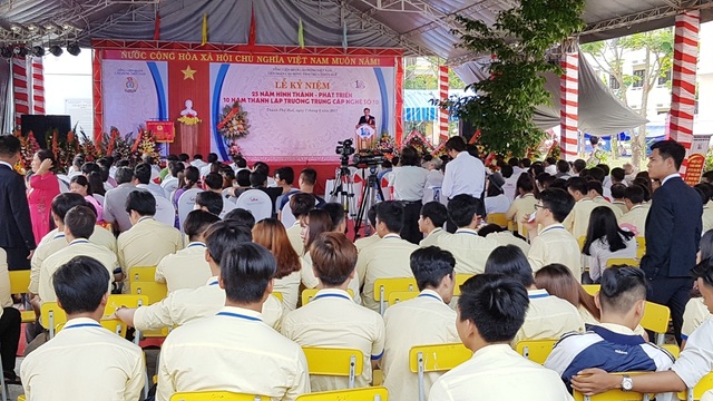 Đổi tên trường Trung cấp nghề số 10 của Tổng LĐLĐ Việt Nam - 2 Nhiều thế hệ học sinh trường đã về dự lễ kỷ niệm