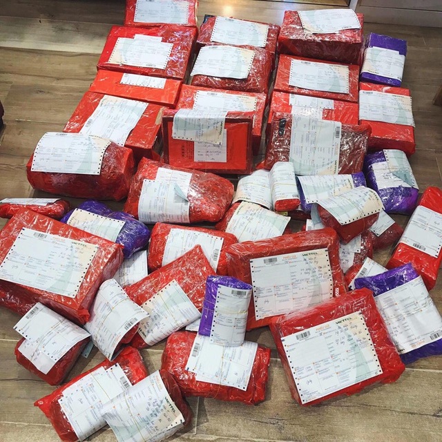 Thu thuế "tiểu thương" trên facebook: Khó như "mò đống rơm" - 1 Nhiều tiểu thương kinh doanh trên mạng xã hội có doanh thu khủng không kém so với các doanh nghiệp.