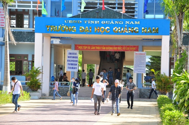 ĐH Quảng Nam công bố điểm xét tuyển ĐH, CĐ hệ chính quy 2017 - 1 Điểm xét tuyển (không nhân hệ số) vào hệ Đại học tại Trường ĐH Quảng Nam là 15.5