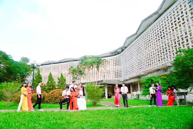 Trường Đại học Sư phạm Huế tuyển sinh 1.310 chỉ tiêu hệ đại học chính quy năm 2017 - 1 Trường Đại học Sư phạm Huế là môi trường học tập với nhiều điều kiện rất tốt tại miền Trung & Tây Nguyên