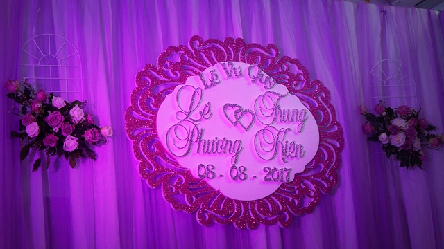 Không gian tiệc cưới nhà Lê Phương ngập sắc tím - 14 Không gian tiệc cưới nhà Lê Phương ngập sắc tím - 14