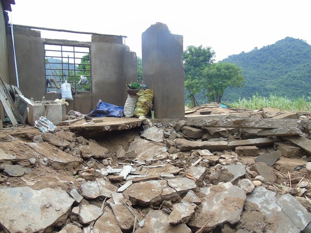 Quảng Bình: Những căn nhà nhân ái vững chãi trước bão lũ - 1 Quảng Bình: Những căn nhà nhân ái vững chãi trước bão lũ - 1