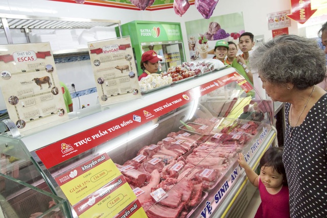 Giá thịt lợn vẫn cao mặc dù thuộc hàng đang... giải cứu - 1 Giá thịt heo vẫn tăng cao dù có cam kết giảm giá để kích cầu