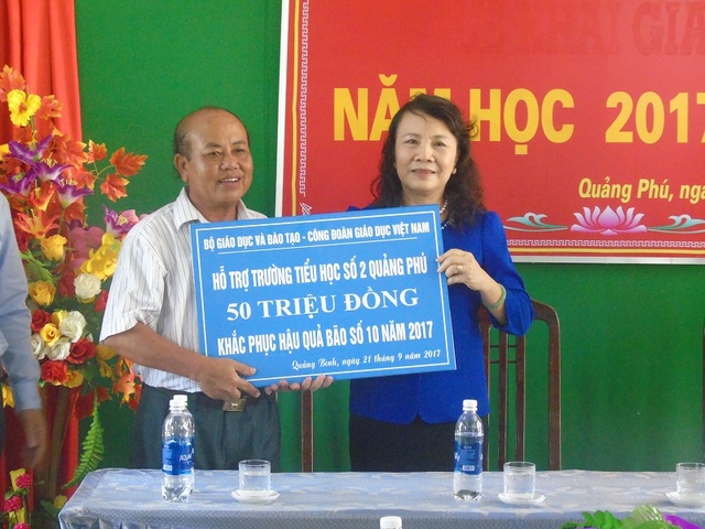 Quyết tâm không để học sinh thiếu phòng học, sách vở sau bão - 6 Quyết tâm không để học sinh thiếu phòng học, sách vở sau bão - 6
