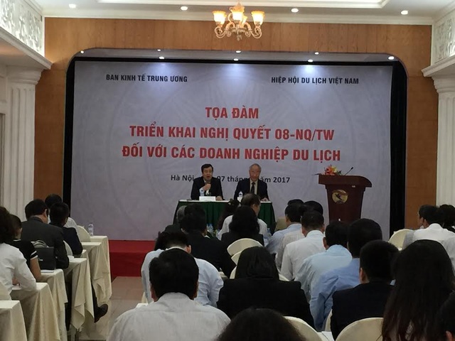 Triển khai nghị quyết “Phát triển du lịch trở thành ngành kinh tế mũi nhọn” - 1 Quang cảnh buổi tọa đàm