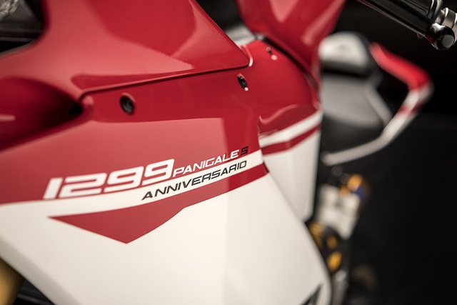 Ducati 1299 Panigale S Anniversario - Dấu ấn 90 năm - 5 Ducati 1299 Panigale S Anniversario - Dấu ấn 90 năm - 5