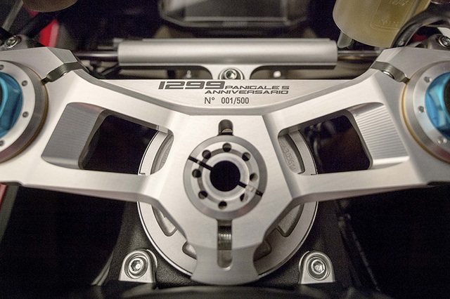 Ducati 1299 Panigale S Anniversario - Dấu ấn 90 năm - 4 Ducati 1299 Panigale S Anniversario - Dấu ấn 90 năm - 4