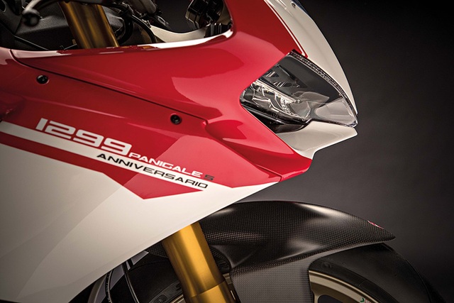 Ducati 1299 Panigale S Anniversario - Dấu ấn 90 năm - 9 Ducati 1299 Panigale S Anniversario - Dấu ấn 90 năm - 9