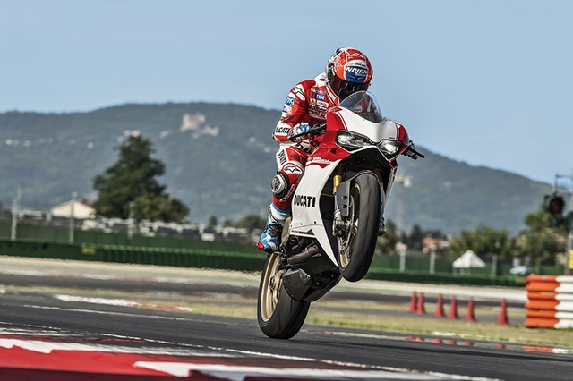 Ducati 1299 Panigale S Anniversario - Dấu ấn 90 năm - 15 Ducati 1299 Panigale S Anniversario - Dấu ấn 90 năm - 15