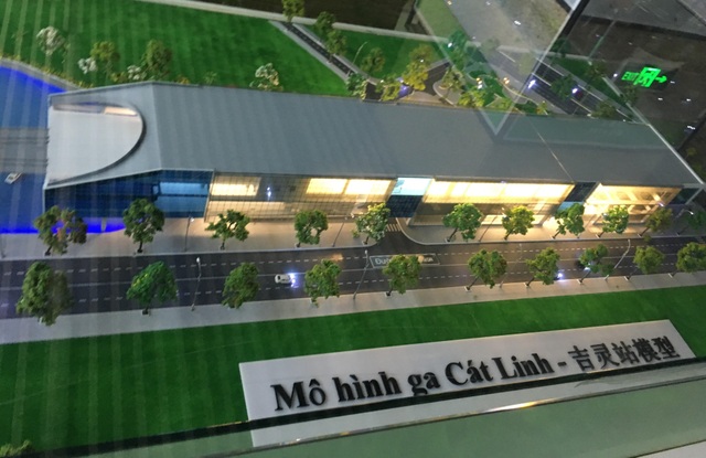 Vì sao dùng chữ Trung Quốc trong ga đường sắt Cát Linh - Hà Đông? - 4 Mô hình ga Cát Linh được trưng bày tại nhà ga mẫu La Khê hiện tại