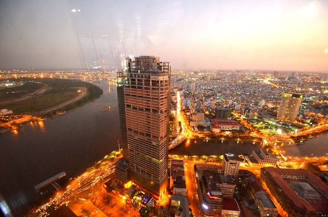 Những toà nhà trăm tỷ "xấu xí" ở khu đất vàng của TPHCM - 1 Nhiều năm qua, Saigon One Tower bất động khiến Chủ tịch UBND TPHCM Nguyễn Thành Phong cho rằng đã làm xấu bộ mặt đô thị.