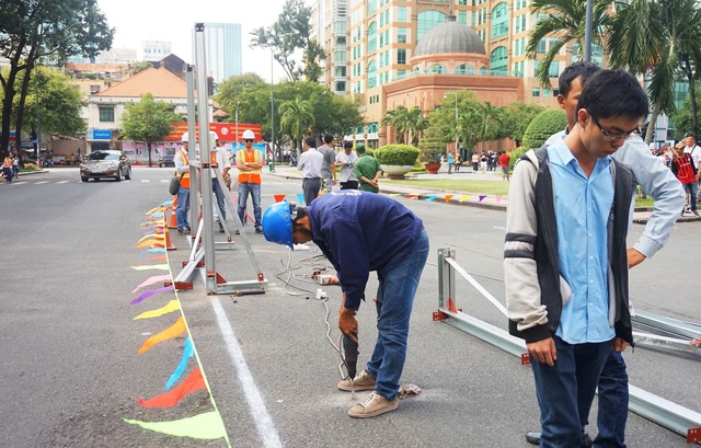 Chính thức trùng tu nhà thờ Đức Bà 140 năm tuổi ở Sài Gòn - 2 Chính thức trùng tu nhà thờ Đức Bà 140 năm tuổi ở Sài Gòn - 2