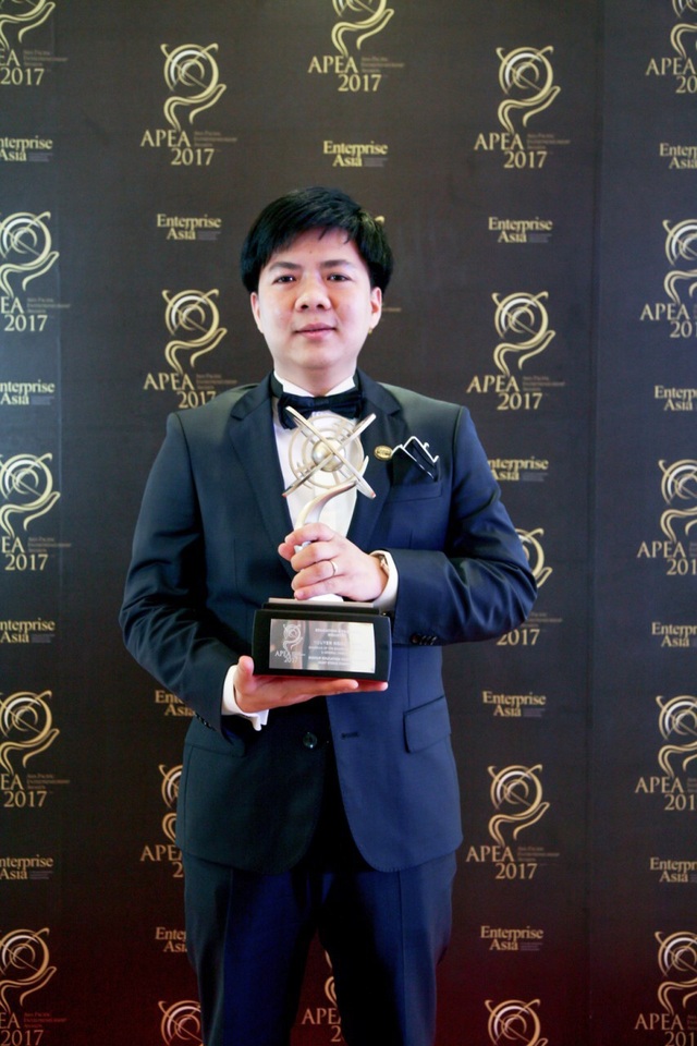 Chủ tịch Egroup Nguyễn Ngọc Thủy nhận Giải thưởng Doanh nhân Châu Á - 2
Ông Nguyễn Ngọc Thủy - Người sáng lập kiêm Chủ tịch HĐQT Tập đoàn Egroup được vinh danh tại lễ trao giải thưởng