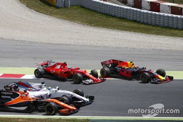 Vượt qua Vettel, Hamilton đăng quang tại Catalunya - 12 Vượt qua Vettel, Hamilton đăng quang tại Catalunya - 12