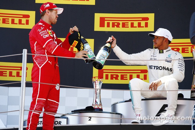 Vượt qua Vettel, Hamilton đăng quang tại Catalunya - 9 Vượt qua Vettel, Hamilton đăng quang tại Catalunya - 9