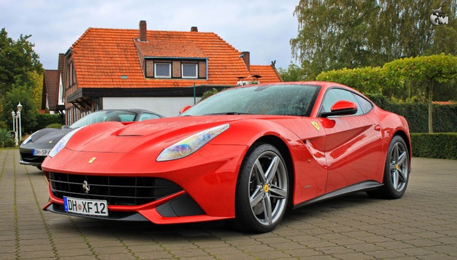 Xe gì đang được các cầu thủ Anh ưa chuộng nhất? - 6 5. Ferrari F12 Berlinetta