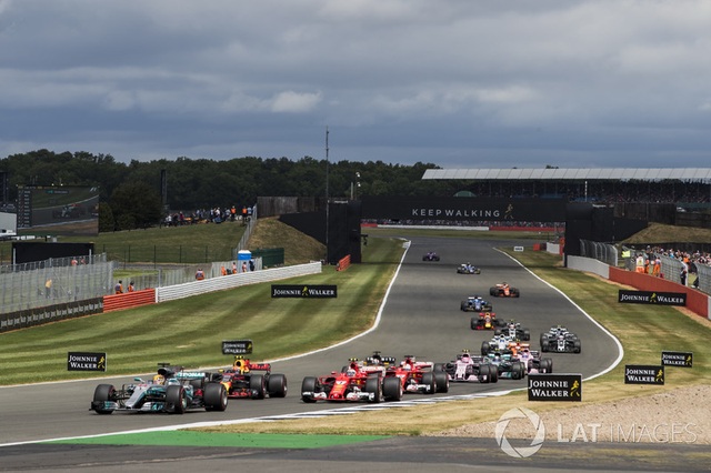 Lewis Hamilton thắng dễ tại Silverstone - 1 Lewis Hamilton thắng dễ tại Silverstone - 1