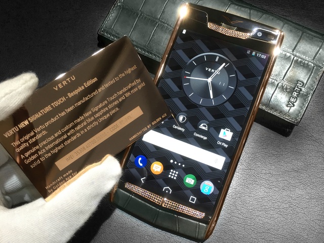 Ngắm mẫu Vertu Signature Touch được chế tác giá 500 triệu đồng - 7 Ngắm mẫu Vertu Signature Touch được chế tác giá 500 triệu đồng - 7