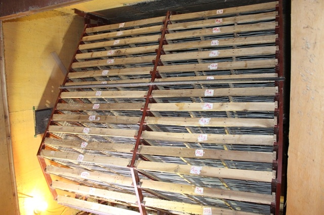 Gà Đông Tảo "cháy hàng" dịp Tết Đinh Dậu - 2
Hệ thống ấp trứng hiện đại của ông Hiệu.