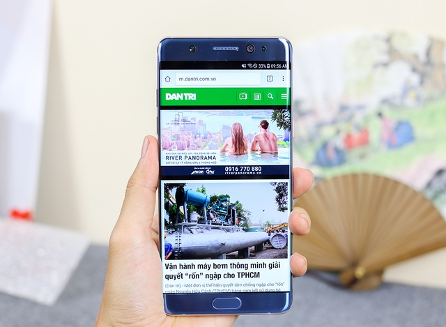 Đập hộp Galaxy Note 7 phiên bản tái sinh, giá 15 triệu đồng tại Việt Nam - 7 Bên trong, máy dùng vi xử lý 8 nhân Exynos 8890 xung nhịp 2.3 GHz, RAM 4 GB cùng bộ nhớ trong 64 GB hỗ trợ khe cắm thẻ nhớ tối đa 256 GB.