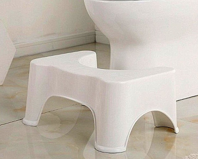 Thành triệu phú nhờ…ghế kê chân xí bệt - 1
Nhờ ý tưởng về chiếc ghế kê chân xí bệt đã giúp gia đình Edwards thành triệu phú.