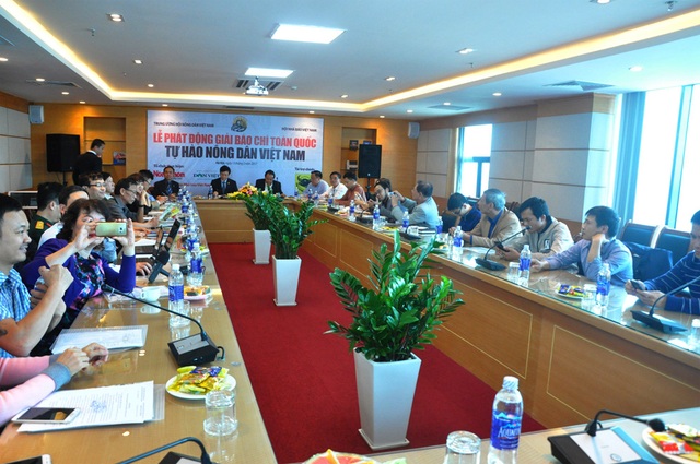 Phát động Giải báo chí toàn quốc Tự hào Nông dân Việt Nam - 1 Quang cảnh buổi lễ phát động Giải báo chí toàn quốc Tự hào nông dân Việt Nam.