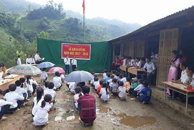 Nghề thanh cao không có nghĩa phải bắt thầy cô sống thanh bần! - 1
Ngày khai giảng của thầy trò trường vùng cao - Ảnh: Facebook Chúng tôi là giáo viên