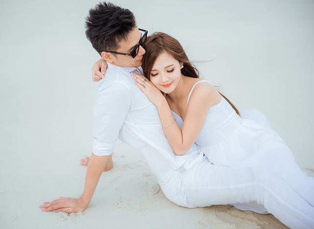 “Hot girl dân tộc” Thu Hương được cầu hôn ở… nghĩa địa - 8 Thu Hương được chồng cầu hôn rất độc đáo.