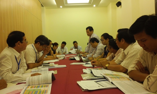 Chương trình GDPT tổng thể: Đã có bước đệm chuẩn bị đội ngũ giáo viên - 1
Các nhà giáo tham gia góp ý Dự thảo Chương trình giáo dục phổ thông tổng thể