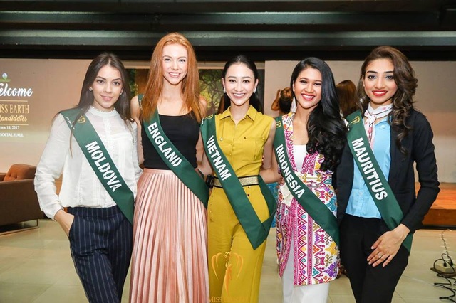 Điểm lại thành tích nổi bật của Hà Thu trước đêm chung kết Miss Earth - 7 Những kết quả đạt được cộng với sự thể hiện rất tốt trong các hoạt động bên lề, các phần thi phỏng vấn, sự thể hiện qua những chương trình sự kiện bên lề đã góp phần giúp đại diện Việt Nam có tên trong hầu hết các bảng xếp hạng, dự đoán thành tích Miss Earth 2017.