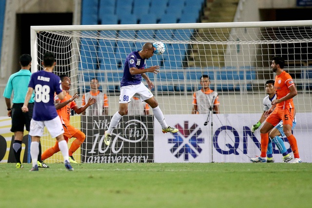 Thắng đậm Felda United, Hà Nội FC vẫn bị loại ở AFC Cup - 3
Hà Nội FC ngậm ngùi chia tay AFC Cup - Ảnh: Gia Hưng