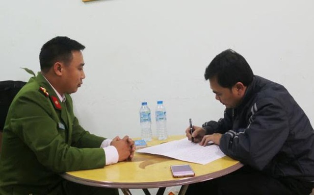 Đang chơi điện thoại, bé gái 12 tuổi thiểu năng trí tuệ bị dâm ô - 1 Đối tượng Quân tại cơ quan công an
