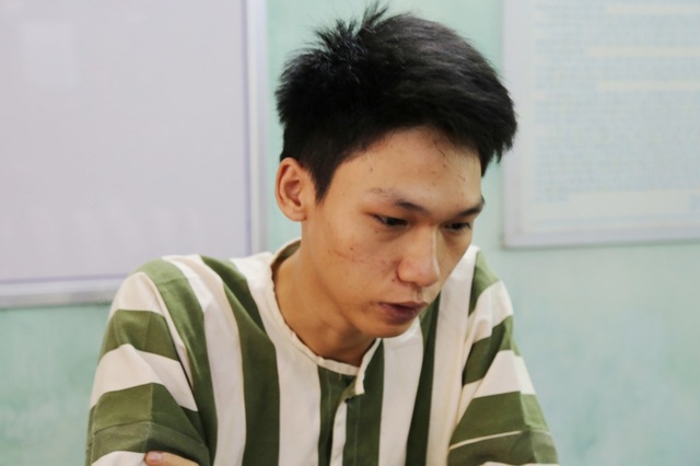 Hiếp bạn gái không thành bèn... cướp - 1 Trần Minh Sơn hiếp bạn gái mới quen không thành bèn cướp của
