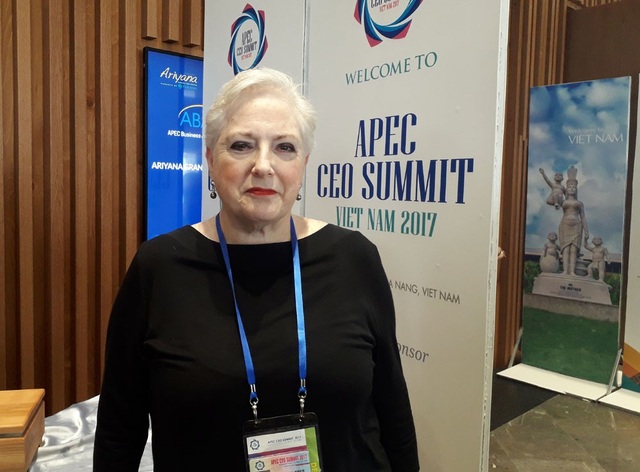 Đại biểu nói gì về thông điệp của lãnh đạo Mỹ - Trung tại APEC? - 3
Bà Deborah Biber, giám đốc điều hành Hội Đồng Kinh tế vành đai Thái Bình Dương (Ảnh: An Bình)
